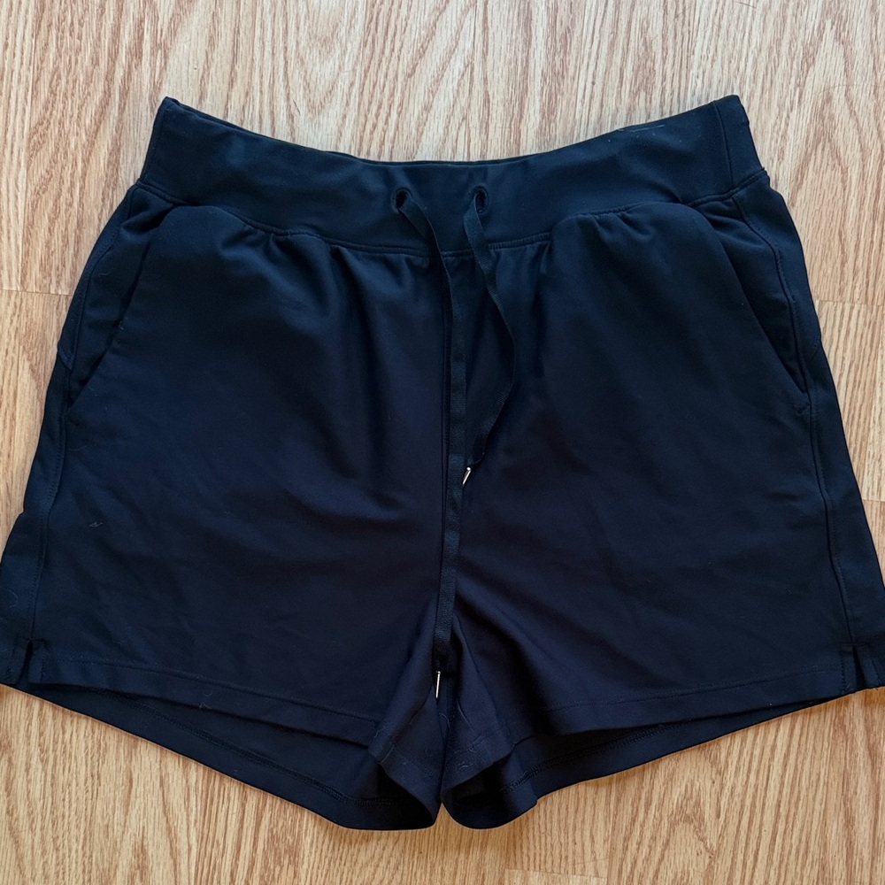Old Navy Women's Black Shorts size M